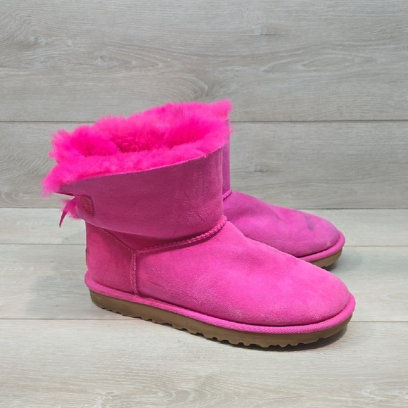 Ugg Australia Women Pink Mini Bailey Bow Short Shearling Lined Boots Shoes Sz 9 - Picture 2 of 14